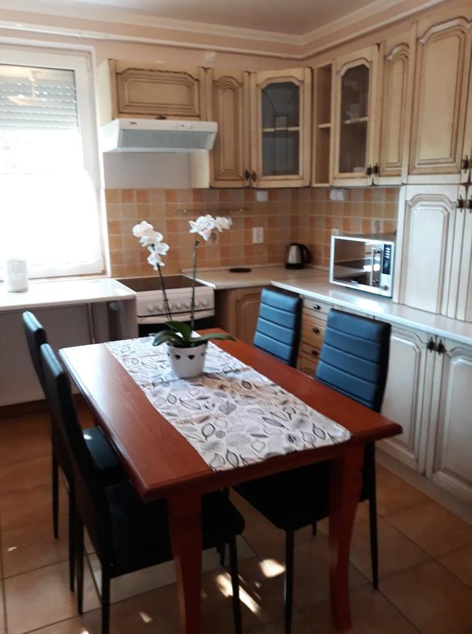 Kiskucko Apartman Hajdúszoboszló 外观 照片